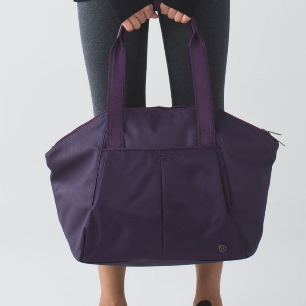 Lululemon Free To Be Bag Yoga Gym Tote Travel Deep Zinfandel Purple $128